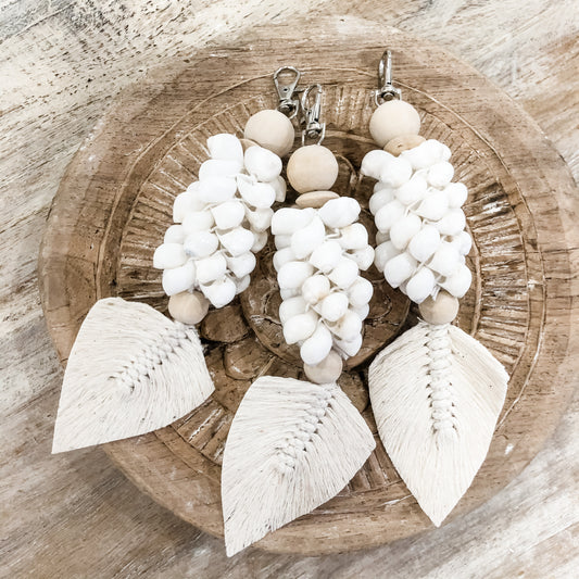 Malibu Key Ring featuring white shell